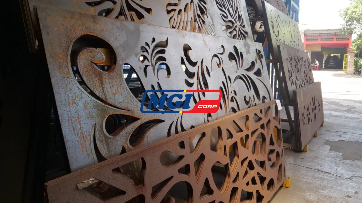 Besi Plat Laser Cutting